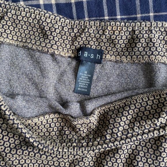 Brown mini skirt - Picture 3 of 3